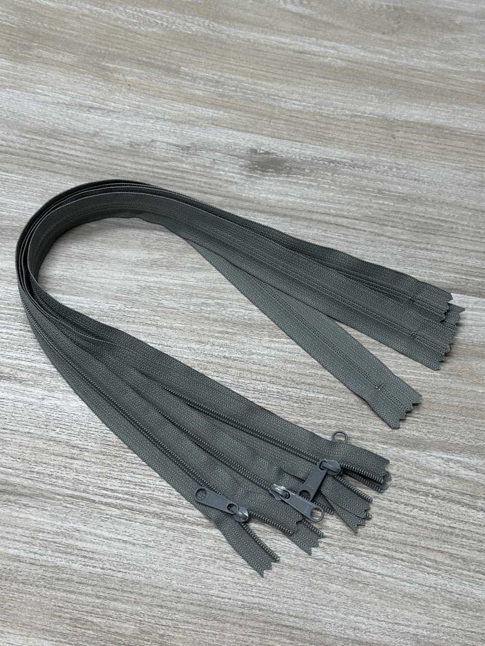 3CFC-OUTLET Spiralreißverschluss Größe 3, Geschlossenes Ende[Reißverschluss] YKK