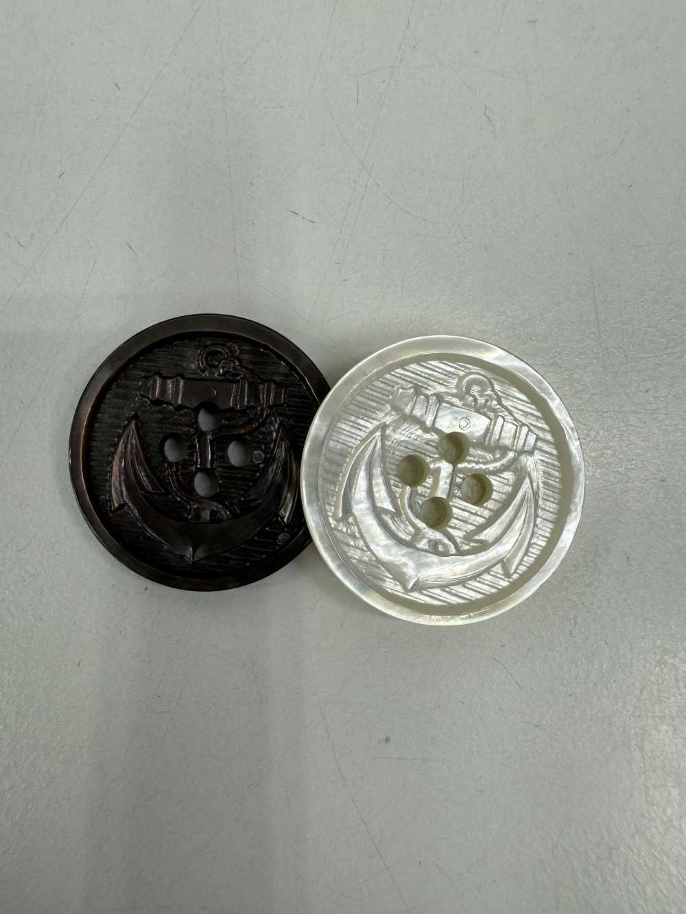 SL-15-4H Hergestellt In Japan, Muschelknopf Mit Ankermuster Für Anzüge Und Jacken[Taste]