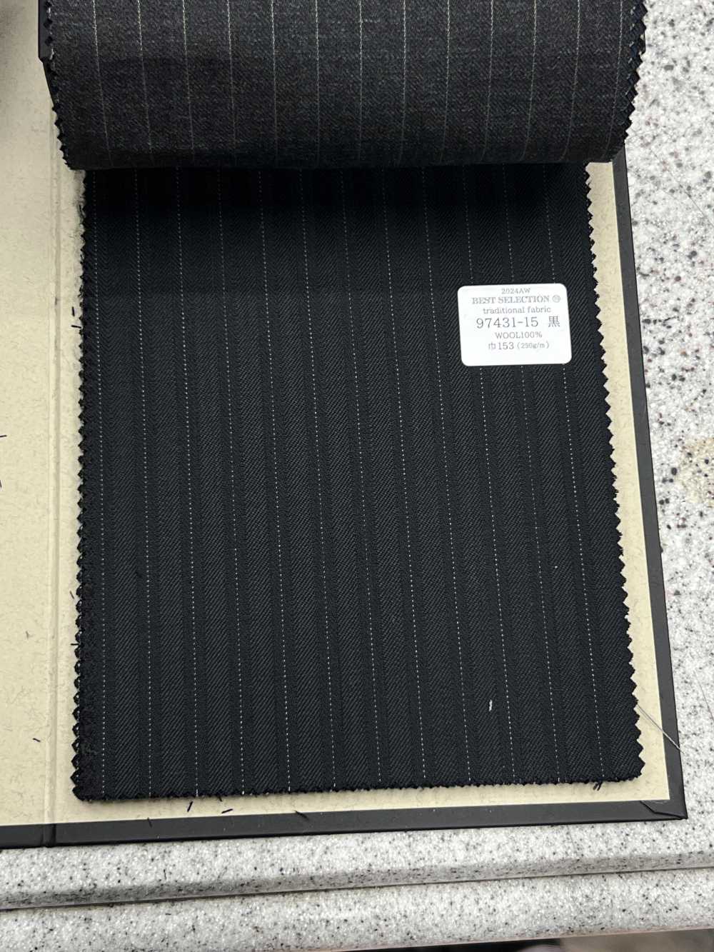 97431 TRADITIONAL FABRIC Anzüge, Multi-Material, Schwarz, Gestreift[Textil] Kunishima Co., Ltd.