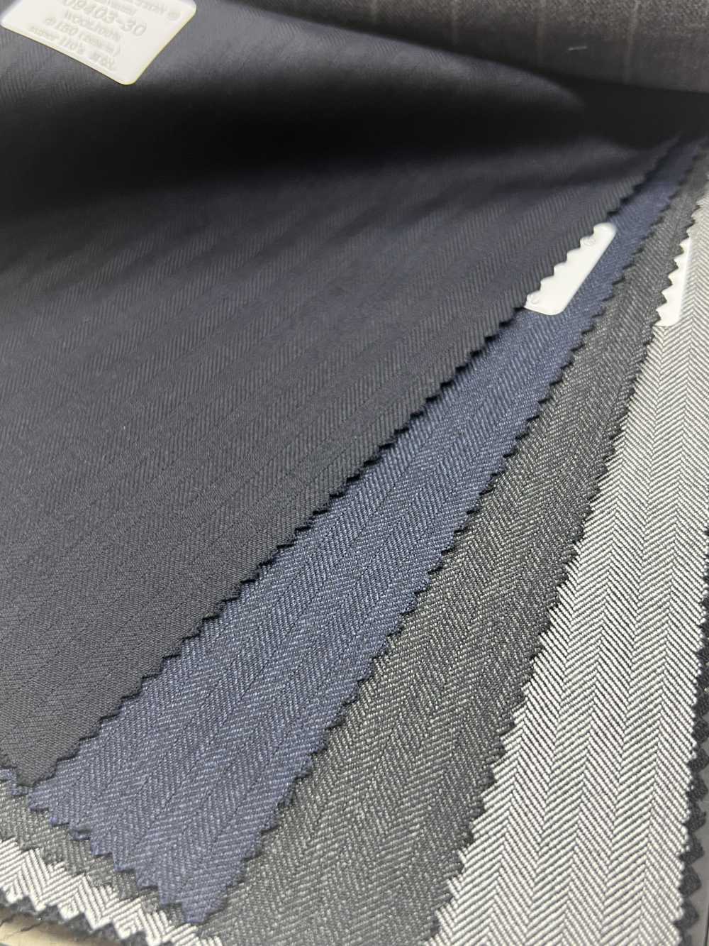 09403 DAVAUMI 18 Mikron Hochwertiges Material Schattenstreifen 4 Farbvarianten[Textil] Kunishima Co., Ltd.