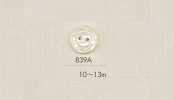 839A DAIYA BUTTONS Zweiloch-Polyesterknopf in Muscheloptik (Blumenmuster)