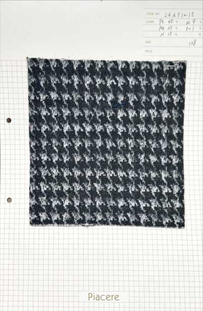 24A5121E Mohair-Shaggy-Jacquard im Hahnentrittmuster