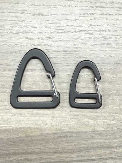 HH163 Arutika Triangle Clip Haken und Öse