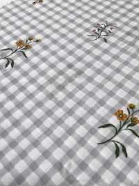 7027-640-3 80 Rasen-Gingham + Blumen[Textilgewebe] HOKKOH Unterfoto