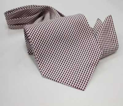 MS-402 Set aus handgebundener Ascot-Krawatte und Einstecktuch, Bordeaux