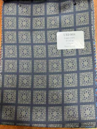 URJ-068 In Italien hergestelltes 100 % Cupro-bedrucktes Futter, marineblauer Grundton, beiges Muster